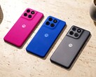A Moto G77 Power hátsó burkolata rózsaszín, kék vagy szürke színben kapható.
