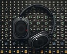 A Nothing Headphone (1) Pro oldalanként három meghajtóval, adaptív ANC-vel és akár 68 órás akkumulátor-üzemidővel rendelkezik.
