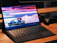 A Super V-t a Core Ultra X7 358H processzor hajtja. A képen: a játéktábla előlapja. (Kép forrása: OneXPlayer)