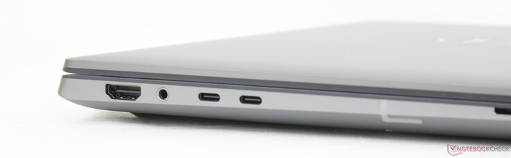 Balra: HDMI 2.0, 3,5 mm-es fejhallgató, 2x Thunderbolt 4 w/ DisplayPort + Power Delivery, SmartCard olvasó (opcionális)