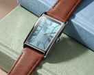 A Timex 1976 Lexington Reissue Inspired óra (TW2Y78900) jégkék számlappal