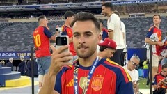 Az egyik világbajnok a 2026-os világbajnokságon elért győzelme után az Honors Robot Phone-t használja.