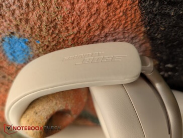 Bose hang a fejpánton