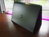 Jó játék laptop, de drága: Aorus Elite 16