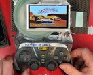 A barkácsolt "Frankenstein" PlayStation 2 slim hordozható játékkéziszámítógép lemezmeghajtóval
