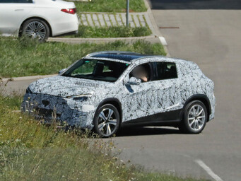 Mercedes GLA: Az új kompakt SUV az MMA platformon 2026-ban elektromos, 2027-től hibrid hajtású lesz. (Kép forrása: Autocar)