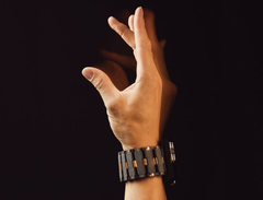 Új Meta sEMG-RD csuklópánt. Teljes kontroll egy kézmozdulattal - a viselhető eszközök jövője? (Kép forrása: Meta, szerk.)