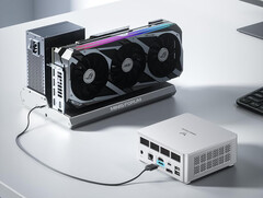 Az UM880 Plus az UM880-as sorozatú mini-PC-k legújabb tagja. (Kép forrása: Minisforum)