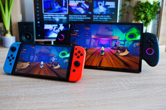 Nintendo Switch OLED vs. OneXplayer X1 Pro - A törpök 2. (A kép forrása: Marc Herter/ Notebookcheck)