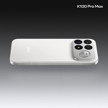 A „Golden White” színű K100 Pro Max