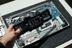 HP 255 G10 szétszedése
