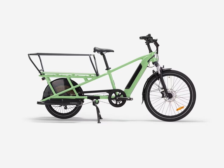 A Decathlon Btwin E-Three 500 e-bike