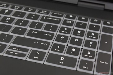 A numpad és a kisebb nyílbillentyűk újdonságok az Omen 16 sorozatban