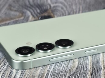 Samsung Galaxy S25 tesztelt