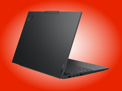 A Lenovo legújabb ThinkPad E16 modellje rendkívül rugalmasan konfigurálható, de csak egyféle színben kapható.