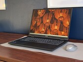 MSI Venture 16 AI A2HMTG laptop felülvizsgálata: Alap, olcsó, üzleti