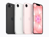 Míg az iPhone 16e csak fekete és fehér színben kapható, a Apple az iPhone 17e-t egy további világos rózsaszín színben kínálja.