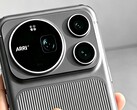 Az Honor Magic9 Pro Max feltehetően mesterséges intelligenciával generált képe, amely állítólag egy Arri kamerával rendelkezik, négyzet alakú elülső kameraszenzorral.