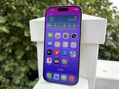 A Apple szerint az iPhone 17 6,3 hüvelykes OLED-panelje akár 3000 nits fényerőt is elérhet kültéren. (Kép forrása: Notebookcheck)