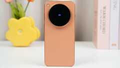 Egy hongkongi kereskedő terméklistája szerint a narancssárga Vivo X500 Pro Max globális modellként is elérhető lesz, az EU-s változaténál nagyobb akkumulátorral.