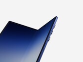 Közelkép a Galaxy Z Fold 7 részlegesen kibontott változatáról.