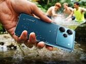 A Realme P4 Pro 5G három színben, köztük éjkékben kapható. (Kép forrása: Realme)