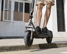 A Xiaomi Electric Scooter 6 Lite (a képen) világszerte megjelenik a piacokon. (Kép forrása: Xiaomi)
