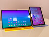 A Galaxy Tab S11 Ultra a Tab S11 mellett (kép forrása: Daniel Schmidt)