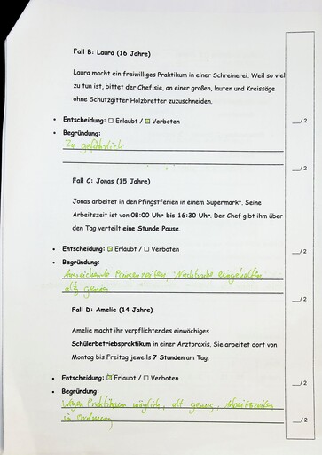 A CZUR ET Max gyorsan és egyszerűen felismeri és beolvassa a DIN A4-es dokumentumokat