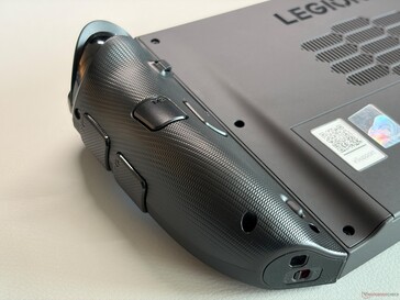 Jobb oldali vezérlő további gombokkal az oldalán.