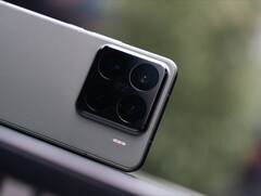 A Xiaomi 15S Pro úgy néz ki, hogy egy Xiaomi 15 Pro SoC-váltással. (Kép forrása: Lee Qi)
