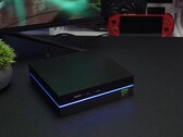 Yohris mini gaming PC előlapi portokkal és LED-es fénycsíkkal (Kép forrása: ETA PRIME/YouTube)